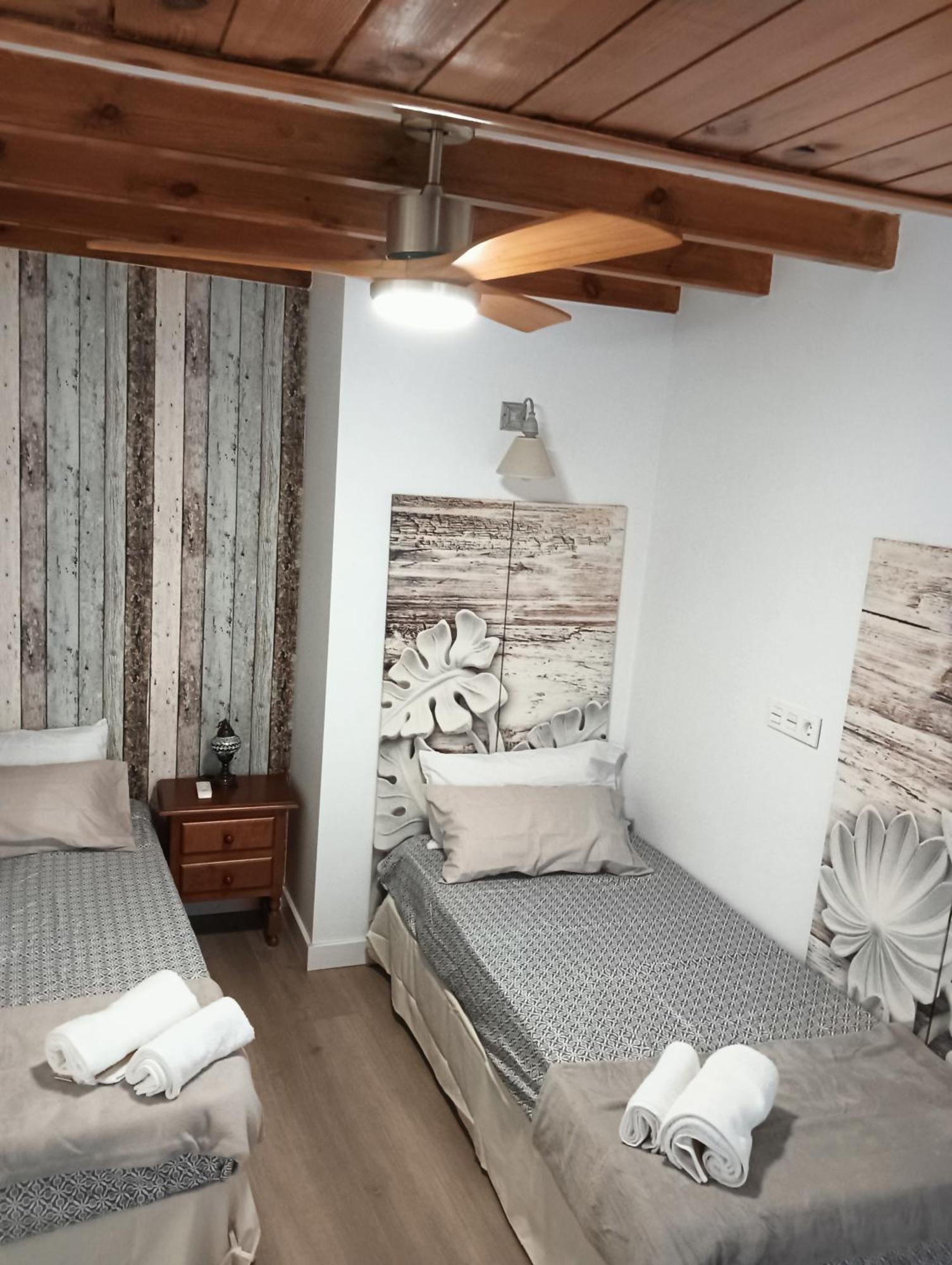 La Casa De La Plaza Lejlighed Güéjar Sierra Eksteriør billede