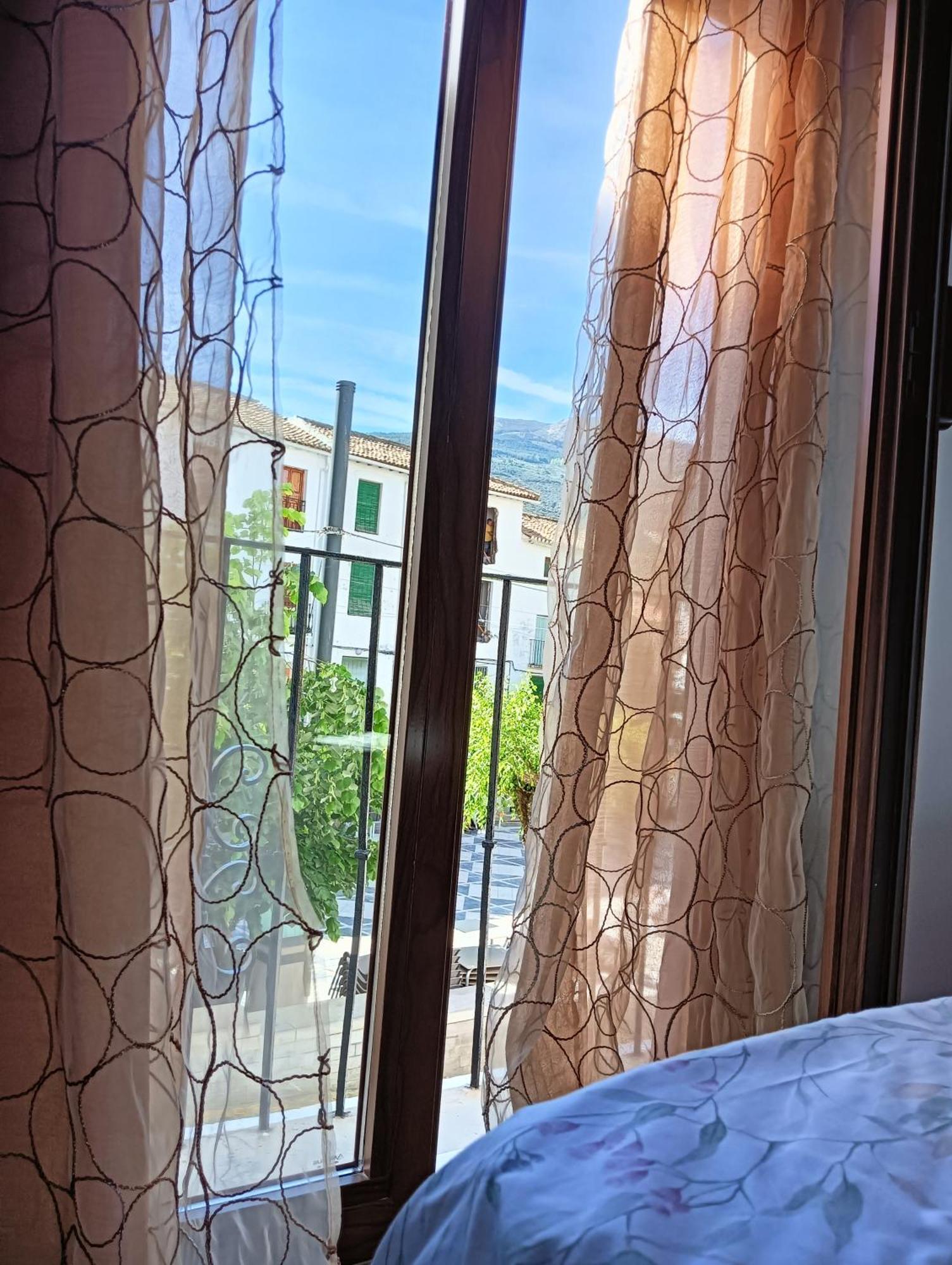 La Casa De La Plaza Lejlighed Güéjar Sierra Eksteriør billede