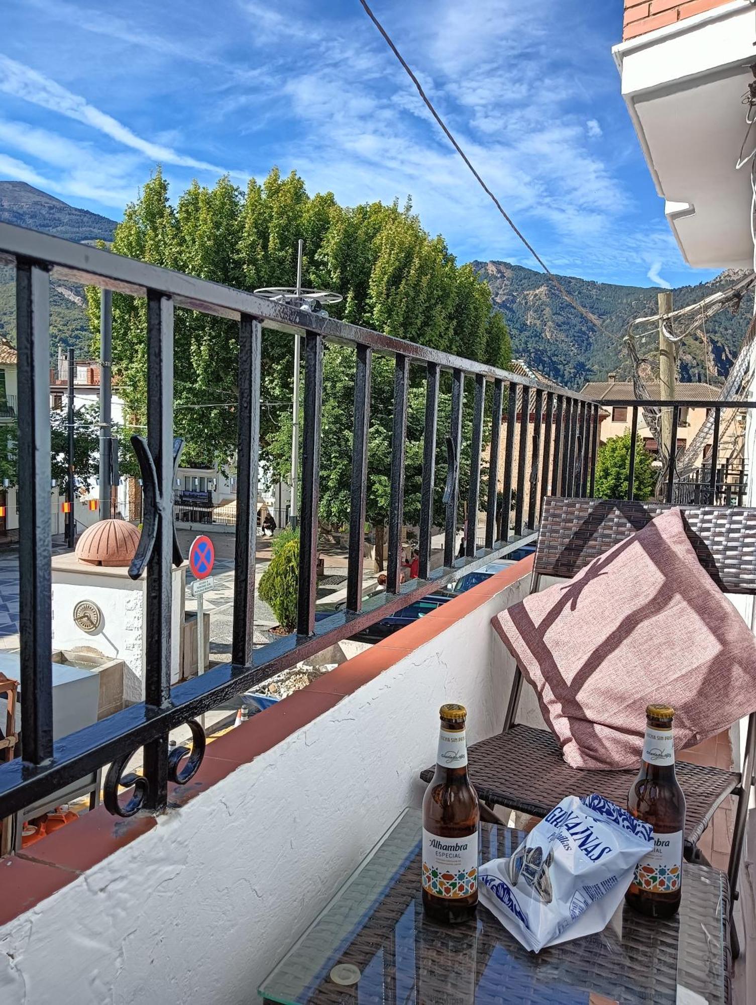La Casa De La Plaza Lejlighed Güéjar Sierra Eksteriør billede